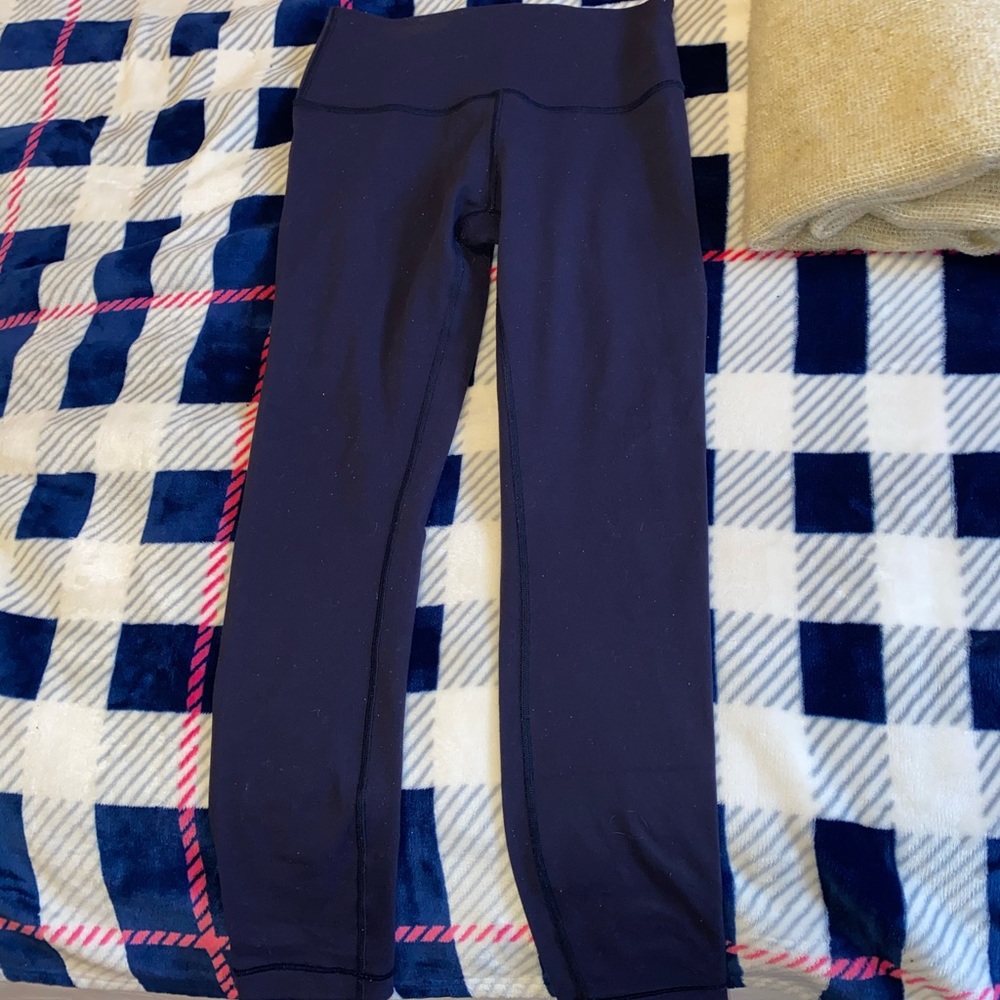Navy color Lululemon leggings size 6 Make offers!